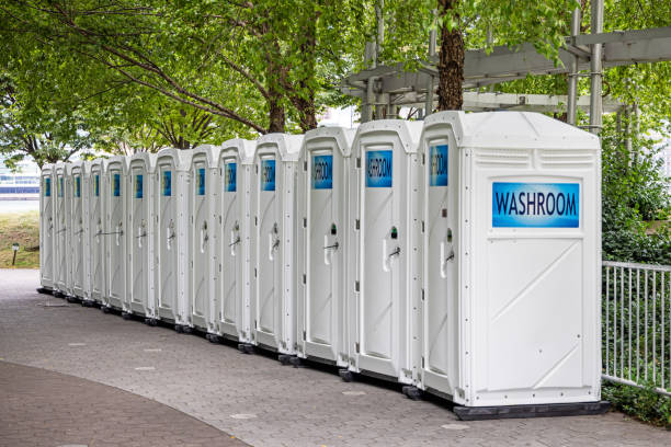 Portable Toilet Options We Offer in Brookfield Center, OH